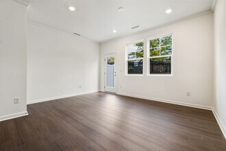 1502 Crescent Townes Wy in Raleigh, NC - Building Photo - Building Photo