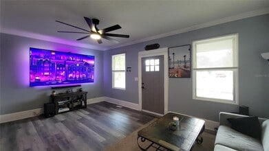 135 S Stone St in DeLand, FL - Foto de edificio - Building Photo