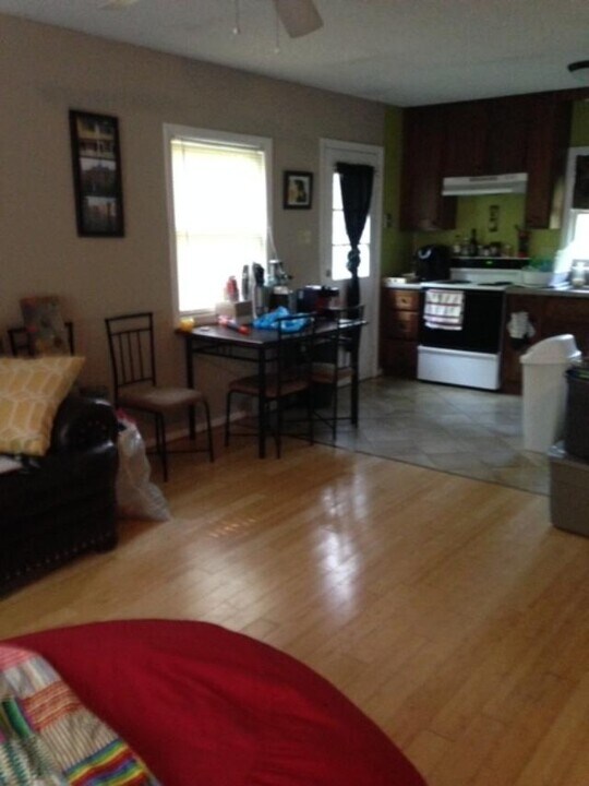 60 Kirkman Rd in Asheville, NC - Building Photo