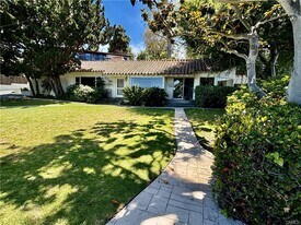 888 Vía Del Monte in Palos Verdes Estates, CA - Building Photo