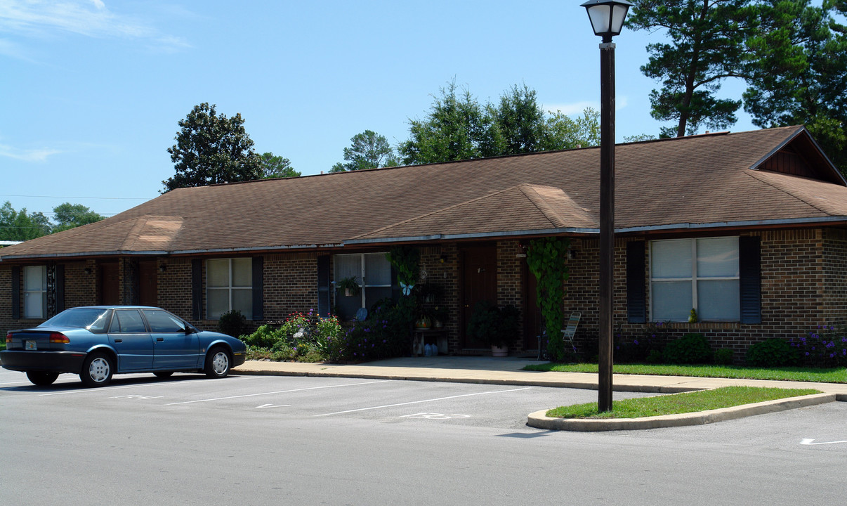 Nicewood Garden Apartments in Niceville, FL - Building Photo