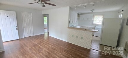 508 Arlington Cir NW in Lenoir, NC - Building Photo - Building Photo