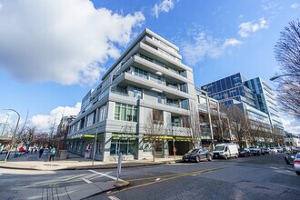 495 W 6th Ave in Vancouver, BC - Building Photo - Building Photo