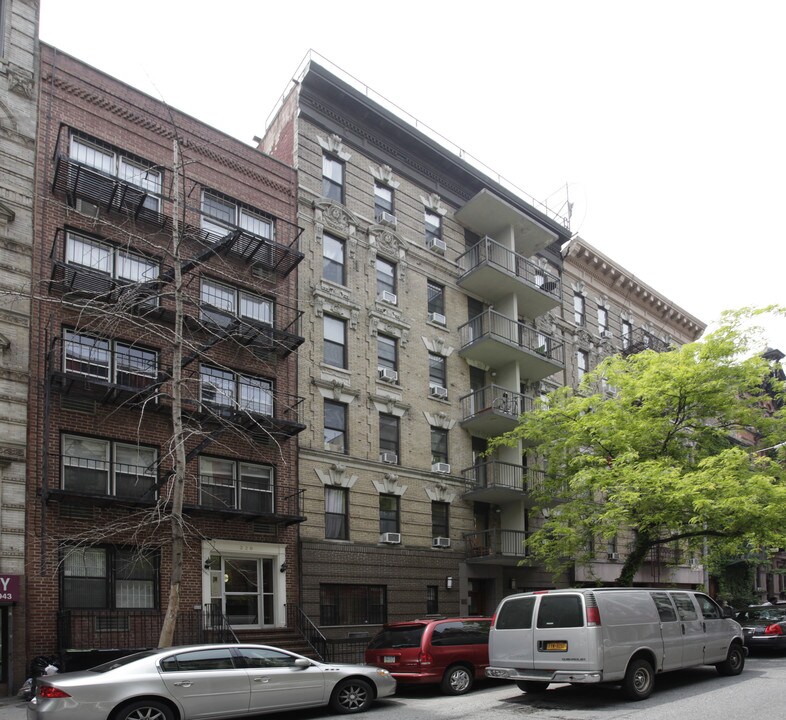226 East 25th Street in New York, NY - Building Photo
