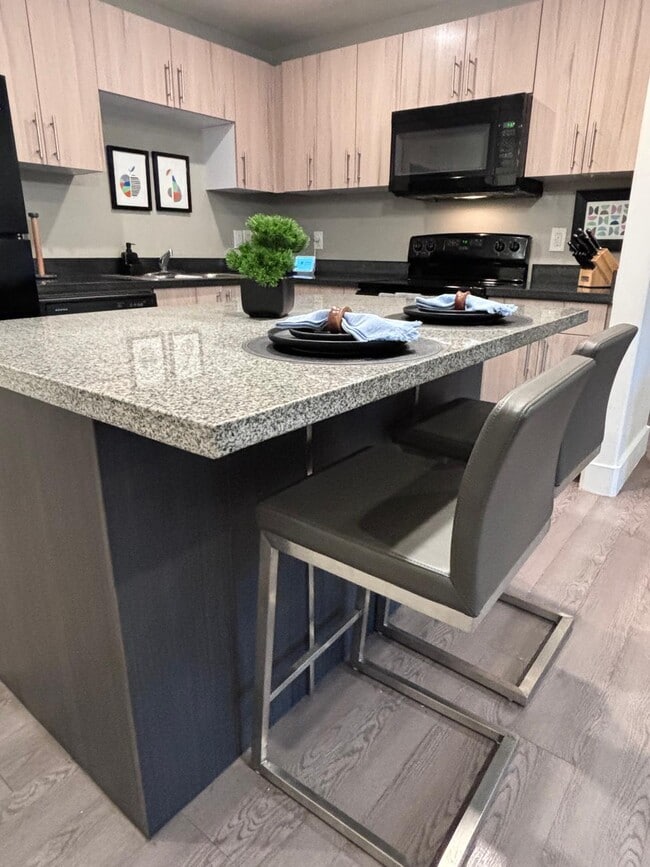 Wild Rose Villas in Brownsville, TX - Building Photo - Building Photo