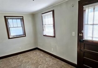 1206 E Myrtle Ave in Johnson City, TN - Building Photo - Building Photo