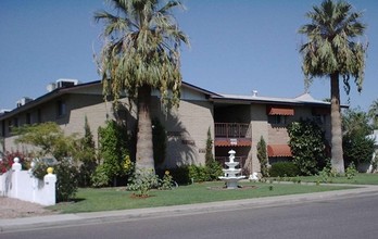 Bristol Apartments in Phoenix, AZ - Building Photo - Building Photo