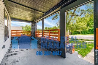 4509 Prospect Ave in Kansas City, MO - Foto de edificio - Building Photo