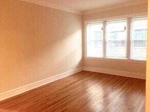 4817 N Springfield Ave in Chicago, IL - Building Photo - Building Photo
