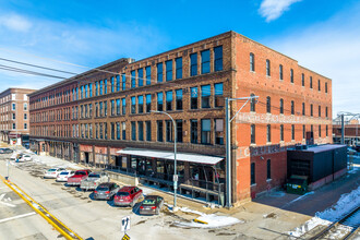 Churchill Lofts in Burlington, IA - Building Photo - Building Photo