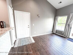 2 Basset Ct in Tinton Falls, NJ - Building Photo - Building Photo