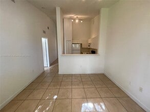 2835 SE 16th Ave in Homestead, FL - Foto de edificio - Building Photo