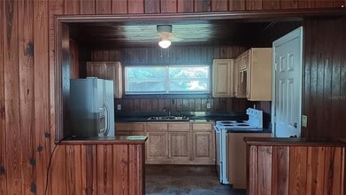 3220 N Galloway Rd in Lakeland, FL - Building Photo - Building Photo