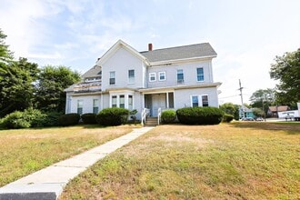 210 Webster St in Rockland, MA - Building Photo - Building Photo