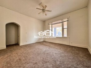 1326 E 9th St in Des Moines, IA - Building Photo - Building Photo