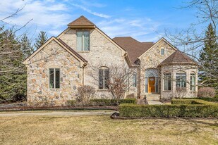 955 Eagle Ave, Unit 3209 in Ann Arbor, MI - Building Photo