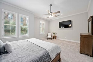 1324 W Pierce St in Houston, TX - Building Photo
