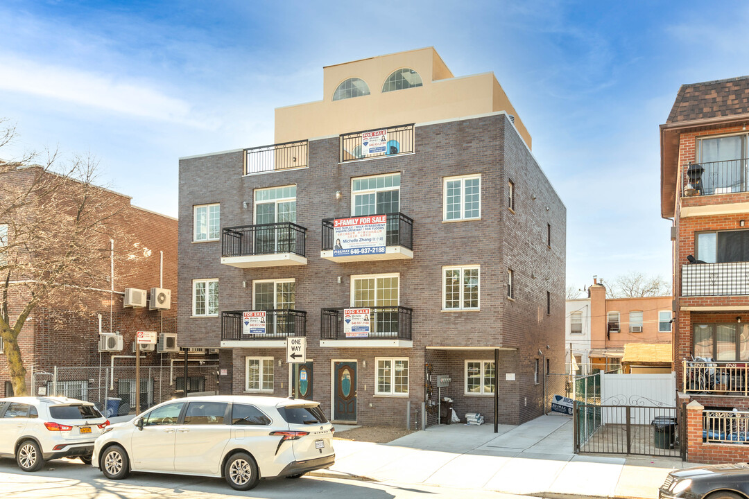 8136 Bay 16th St in Brooklyn, NY - Building Photo