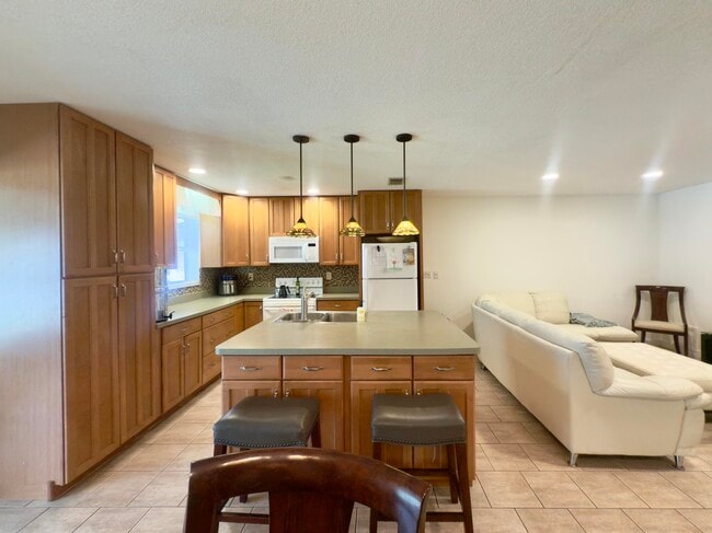 1177 S Drive Cir