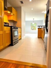 1009 Alegria Rd in Austin, TX - Building Photo - Building Photo