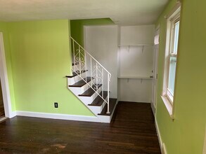 21 Richard St in Quincy, MA - Building Photo - Building Photo