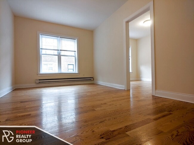 951 W Cornelia Ave, Unit 951-2A