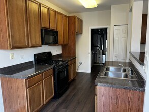 385 Sundown Ct in Wauconda, IL - Building Photo - Building Photo
