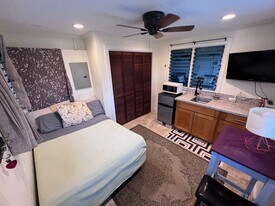 324B Kalama St in Kailua, HI - Building Photo