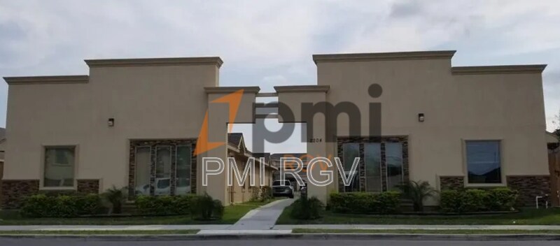 2120 Taxco Ct in Edinburg, TX - Building Photo