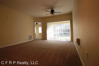 9513 Grovedale Cir in Riverview, FL - Foto de edificio - Building Photo