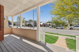 327 Main St in South Amboy, NJ - Building Photo - Building Photo