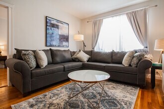 191 Kent St, Unit 2 in Brookline, MA - Building Photo - Building Photo