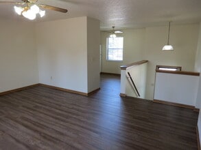 2129 Brett Ct in Obetz, OH - Building Photo - Building Photo