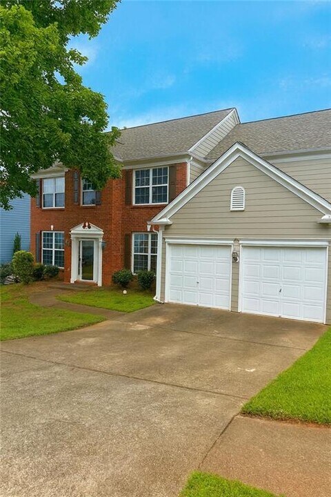 2616 Myrtlewood Ln NW in Kennesaw, GA - Building Photo