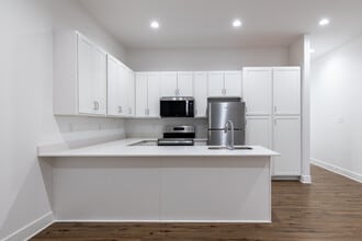 Sader Townhomes in Inwood, WV - Building Photo - Interior Photo