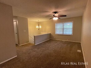 18904 E Arrowhead Dr in Independence, MO - Building Photo - Building Photo