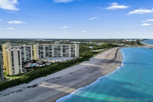 300 Ocean Trail Way in Jupiter, FL - Building Photo