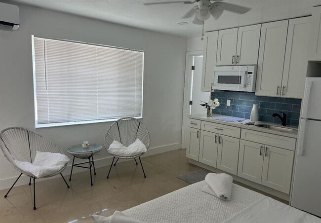 3209 NE 28th St in Fort Lauderdale, FL - Building Photo - Building Photo