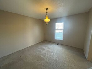 1008 Caldwell Cir in Shelby, NC - Foto de edificio - Building Photo