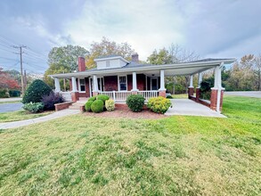 310 Winecoff School Rd in Concord, NC - Building Photo - Building Photo