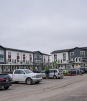 Molson Townhomes in Winnipeg, MB - Building Photo