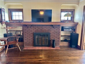 1288 W 105th St-Unit -UP in Cleveland, OH - Foto de edificio - Building Photo