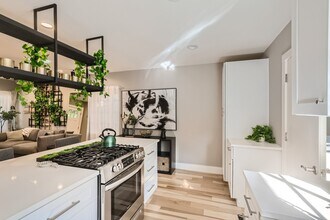 408 Hammack Dr in Austin, TX - Building Photo - Building Photo