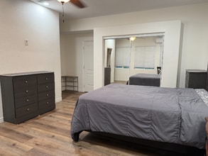 7847 Hazelnut Dr in Corona, CA - Building Photo - Building Photo