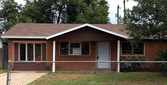 1933 E Colgate St in Lubbock, TX - Building Photo - Building Photo