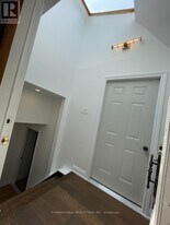 53 Oakridge Dr in Toronto, ON - Building Photo