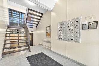 99 Thomas St in Kingston, ON - Building Photo - Building Photo