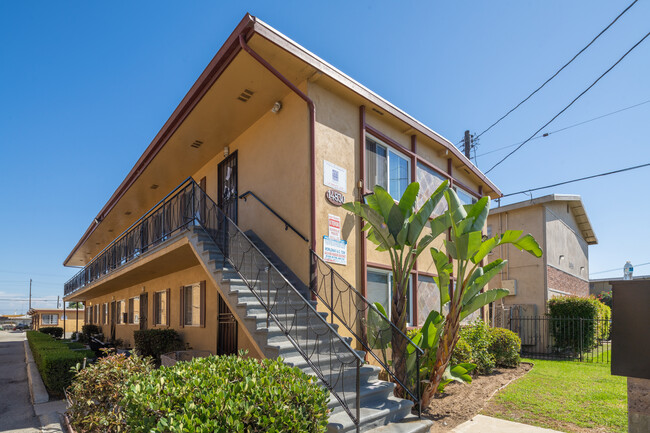 14830 Chadron Ave in Gardena, CA - Building Photo - Building Photo