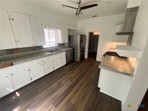 115 Hickman St in Liberty Hill, TX - Building Photo - Building Photo