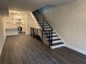 619 Mount Pleasant Rd in Toronto, ON - Building Photo - Building Photo